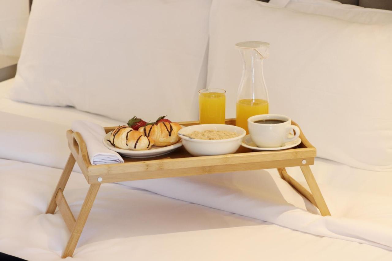 Upgraded 2br Maid's With Sea View - Livbnb Bluewaters