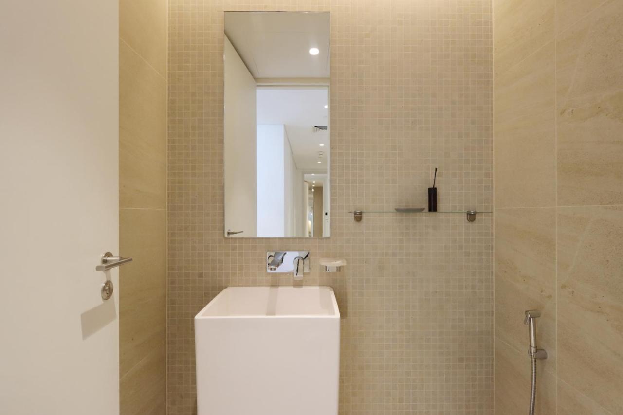 Apartment Upgraded 2br Maid's With Sea View - Livbnb Bluewaters Dubai