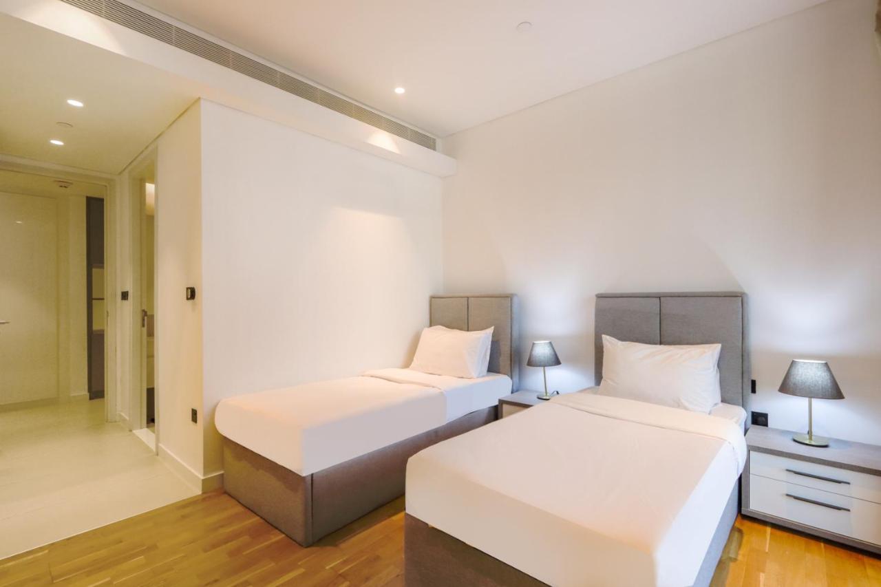 Upgraded 2br Maid's With Sea View - Livbnb Bluewaters Apartment Dubai